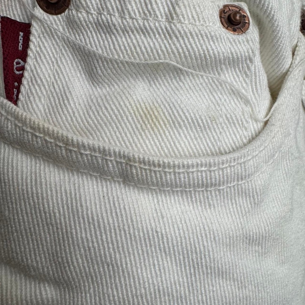 Lei Y2K White denim high waisted shorts. - Picture 2 of 7